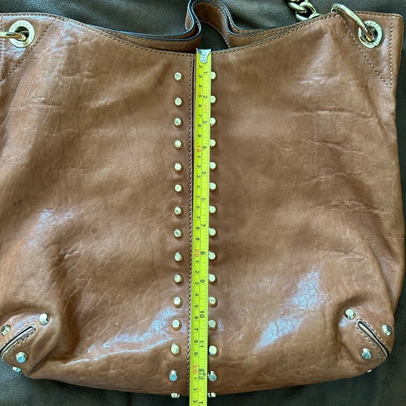 Michael Kors Uptown Astor Leather Gold Studded Purse - Picture 3 of 9